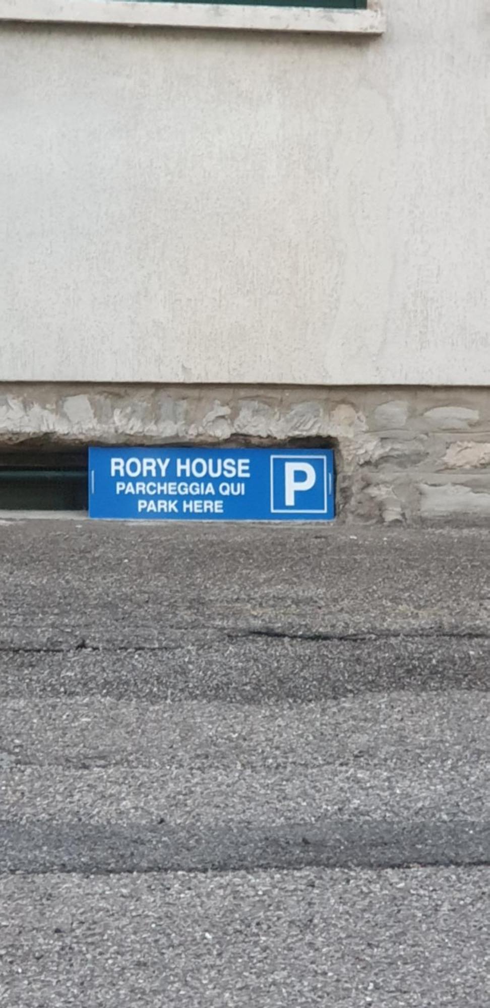 Rory House - Como Luaran gambar